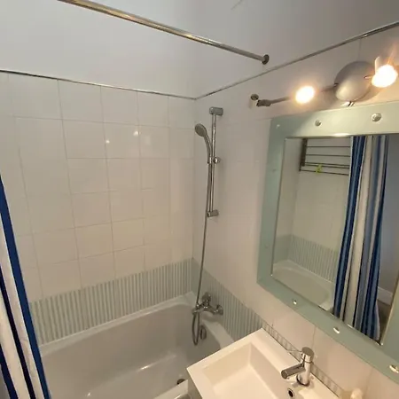Colmena - Proche Et Centre Apartment *