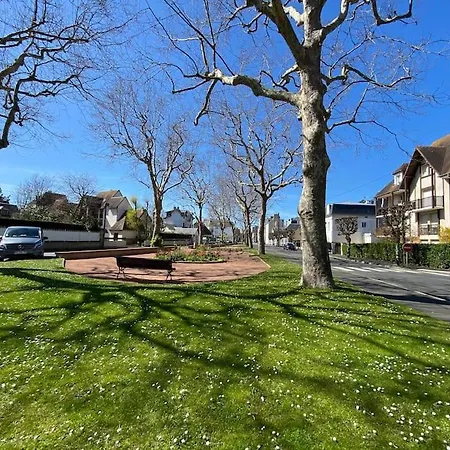 Colmena - Proche Et Centre Appartamento Cabourg